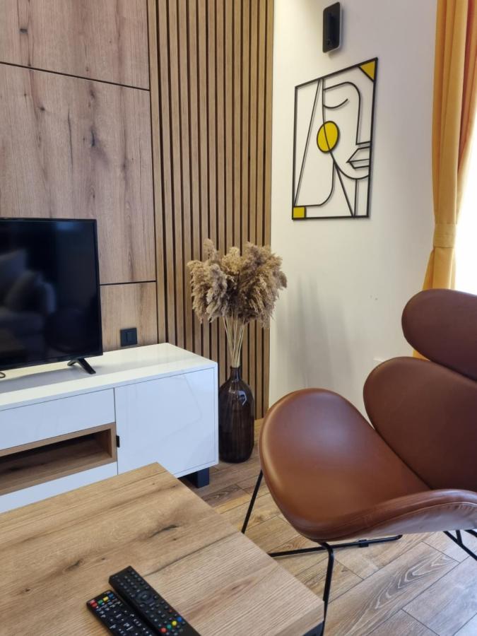 Lovely 1-bedroom Unit With Free Parking Appartamento